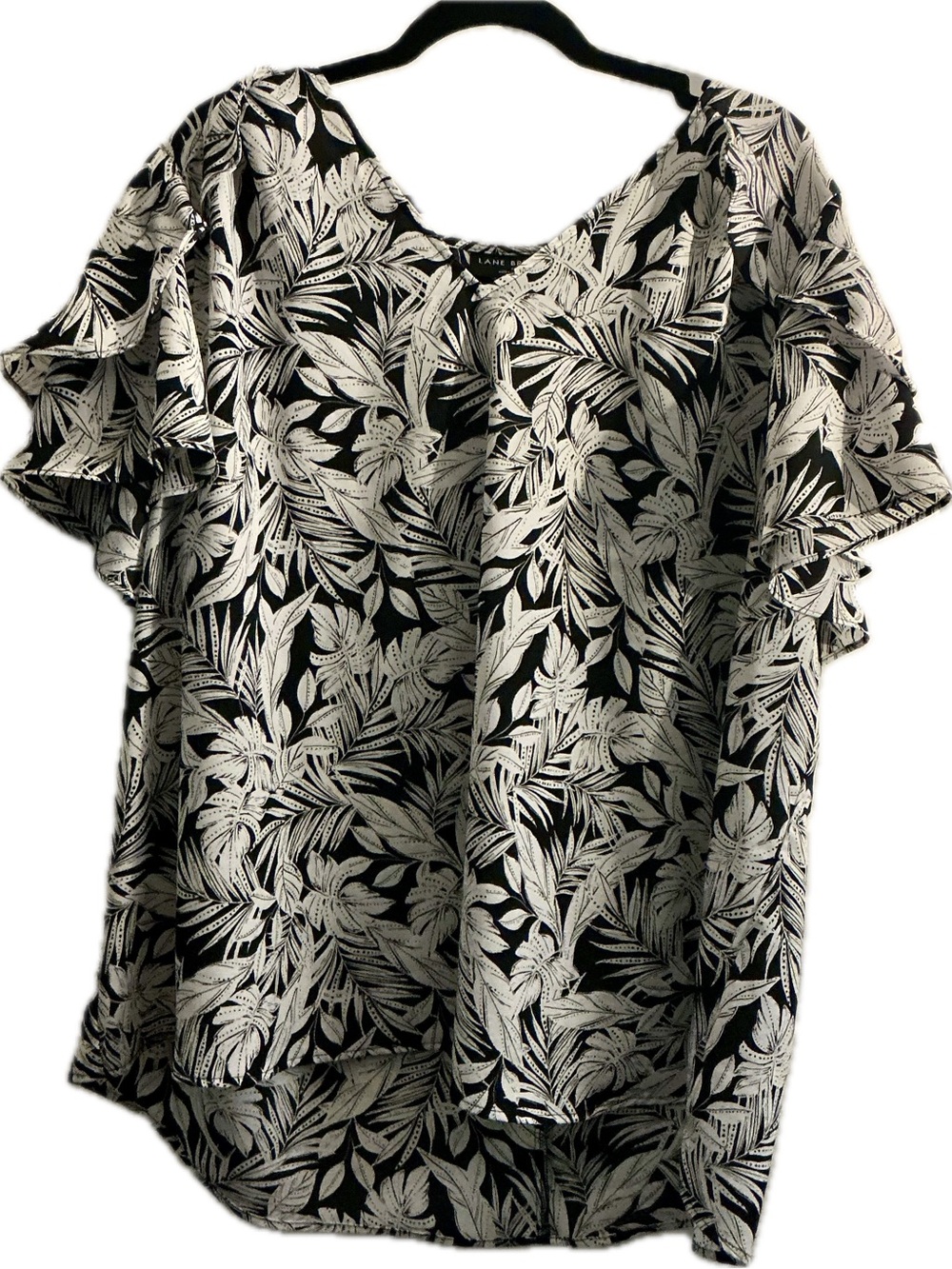 Lane Bryant Black & White Tropical Leaf Flutter Sleeve Blouse Size 22